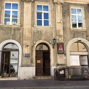 House Ostello